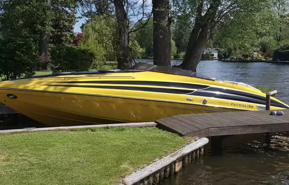 crownline---limit-edition_12062